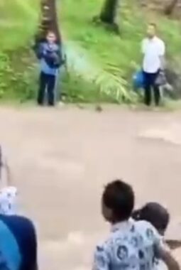 Sepenggal Cerita Duka di Mentawai: Tekad Anak Mengenyam Pendidikan Tak Kunjung Padam, Meski Tanpa Jembatan